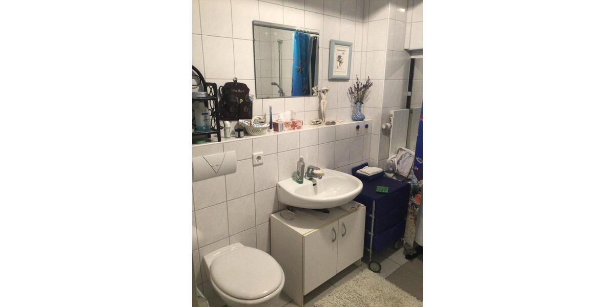 Wohnen auf Zeit Bergisch Gladbach - 1 Zimmer, 43 m&sup2;, 275&euro; | Angebot:26163624