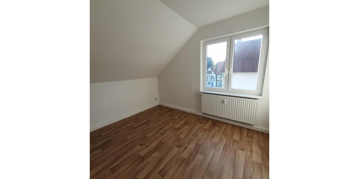 Dachgeschoßwohnung Seehausen (Altmark) - 3 Zimmer, 69 m&sup2;, 400&euro; | Angebot:24795076