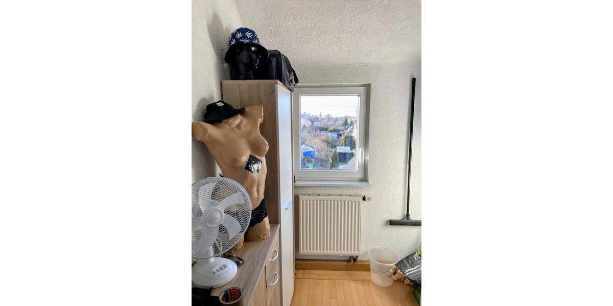 Dachgeschoßwohnung Aldingen - 2.5 Zimmer, 49 m&sup2;, 450&euro; | Angebot:26033417