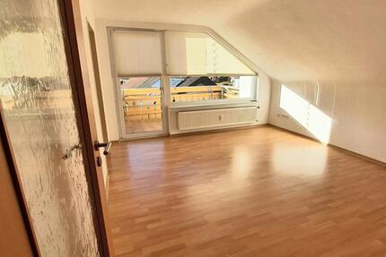 3-Zimmer- DG -Wohnung in Lenzkirch – ab sofort zu vermieten 3 zimmer