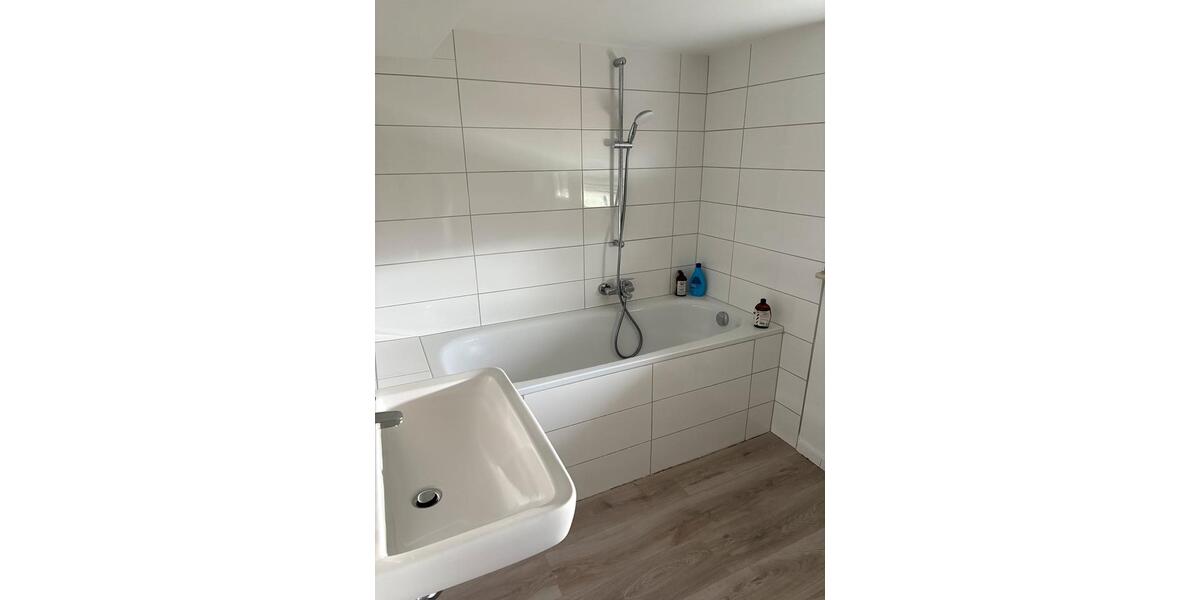 *** 3 ZKB DG Wohnung - Frisch Renoviert - in Bildstock *** 3 zimmer