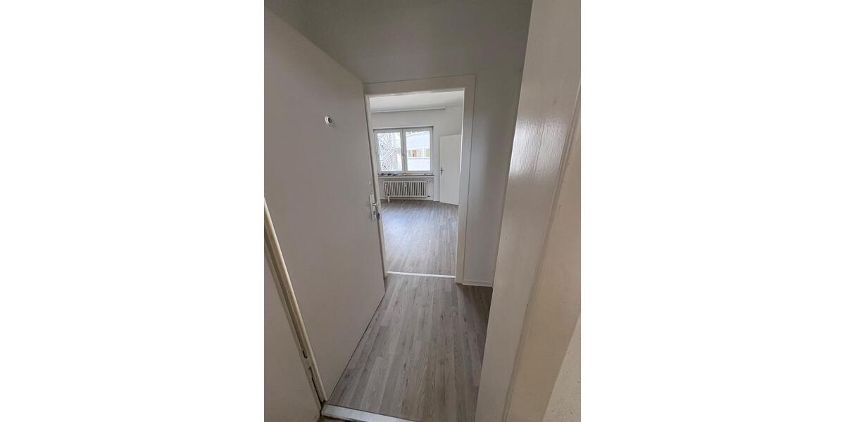 Etagenwohnung Essen Südviertel - 1 Zimmer, 27 m&sup2;, 420&euro; | Angebot:26647363