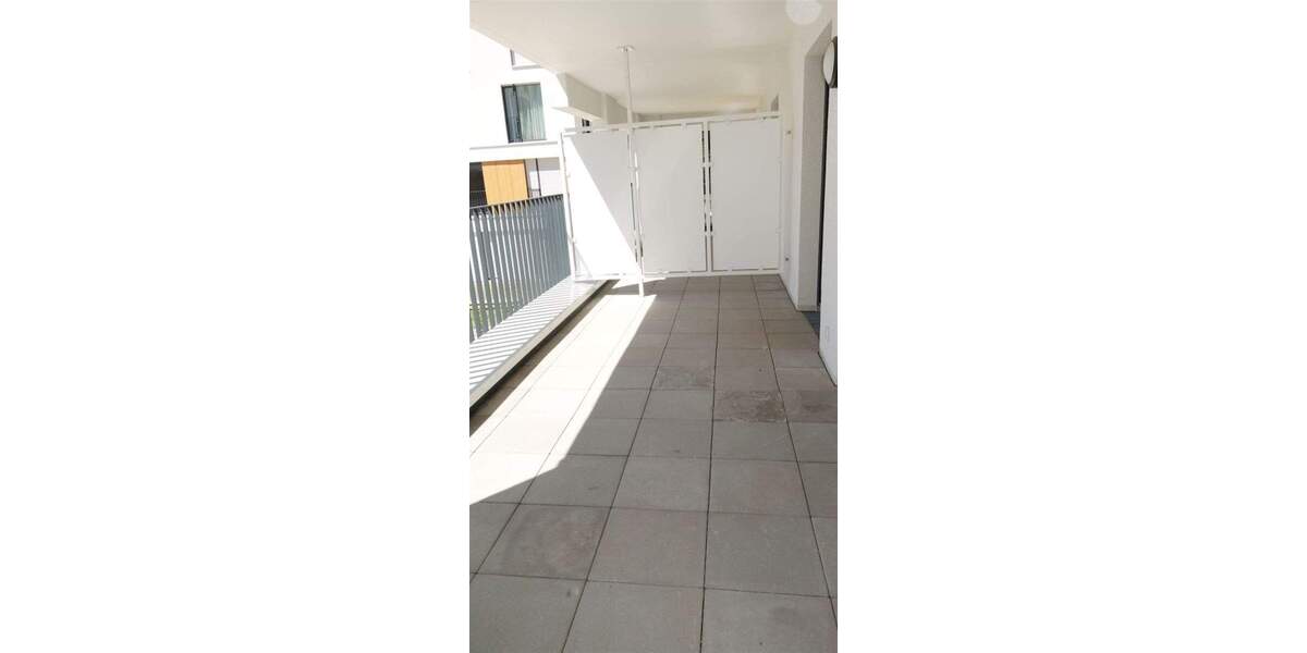 Zimmer Mönchengladbach Stadtmitte - 2 Zimmer, 103 m&sup2;, 1.379&euro; | Angebot:25778925