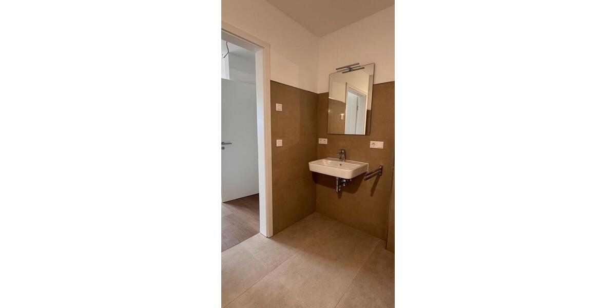 Etagenwohnung Saterland - 2 Zimmer, 76 m&sup2;, 1.074&euro; | Angebot:26151117