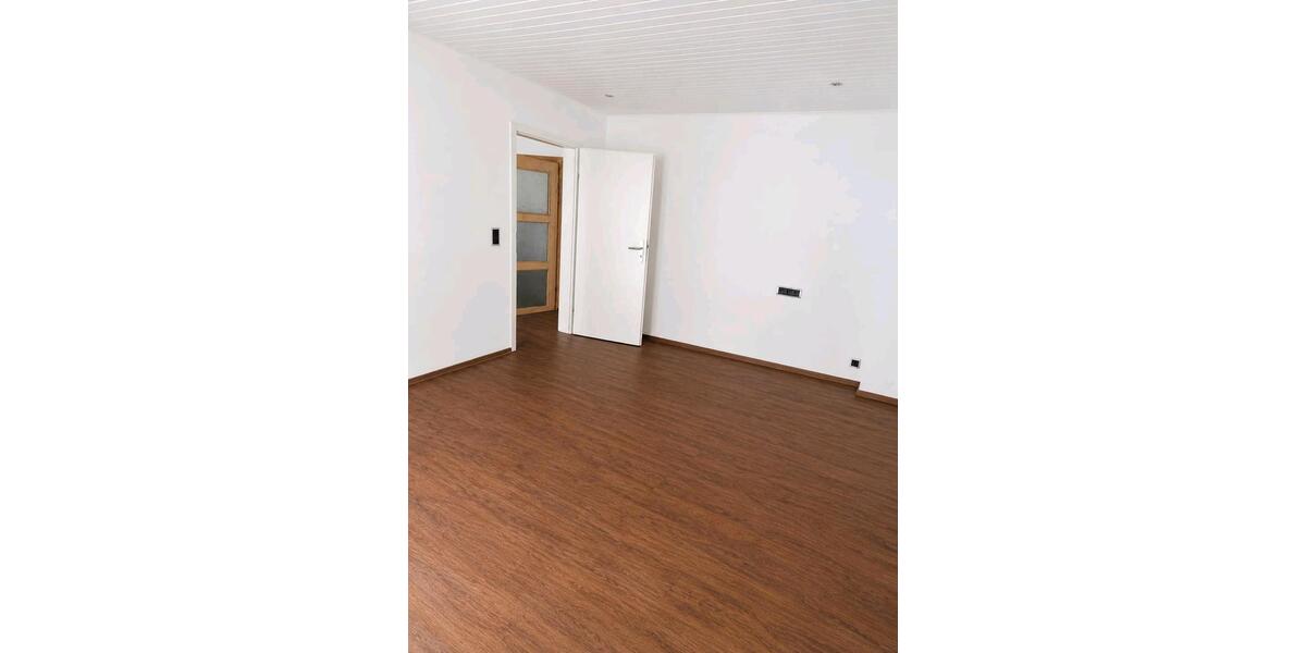 Etagenwohnung Maßbach - 3 Zimmer, 90 m&sup2;, 650&euro; | Angebot:26706067