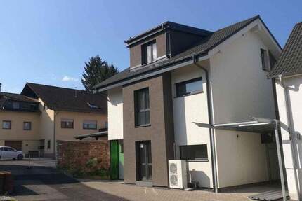 EFH, A+ Energiesparhaus, Erstbezug, Familienglück mit Garten, schöne Lage in Spielstr_0160.798 0 376 5 zimmer