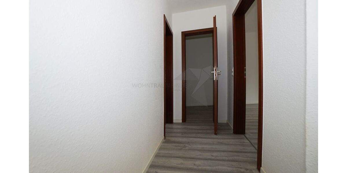 Etagenwohnung Meerane - 3 Zimmer, 60 m&sup2;, 323&euro; | Angebot:25681371