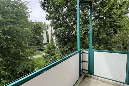 Wohnung Zwickau Eckersbach E 1 - 4 Zimmer, 75 m&sup2;, 599&euro; | Angebot:26796006