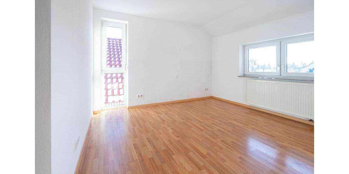 Etagenwohnung Nellingen - 3 Zimmer, 85 m&sup2;, 780&euro; | Angebot:26531398