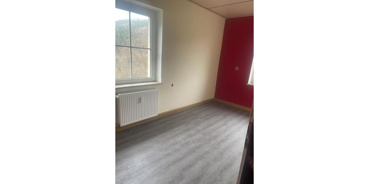 Etagenwohnung Probstzella - 2 Zimmer, 48 m&sup2;, 265&euro; | Angebot:25751007