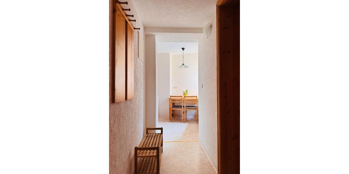 Etagenwohnung Frankenblick - 1 Zimmer, 25 m&sup2;, 300&euro; | Angebot:25940884