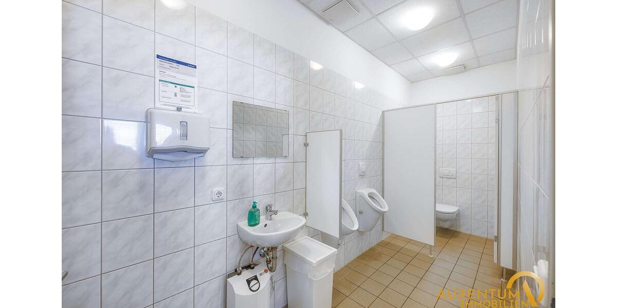 Gewerbeobjekt Neutraubling - 3.990&euro; | Angebot:23863887