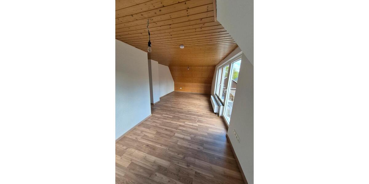 Dachgeschoßwohnung Hanstedt - 3 Zimmer, 71 m&sup2;, 920&euro; | Angebot:26588532
