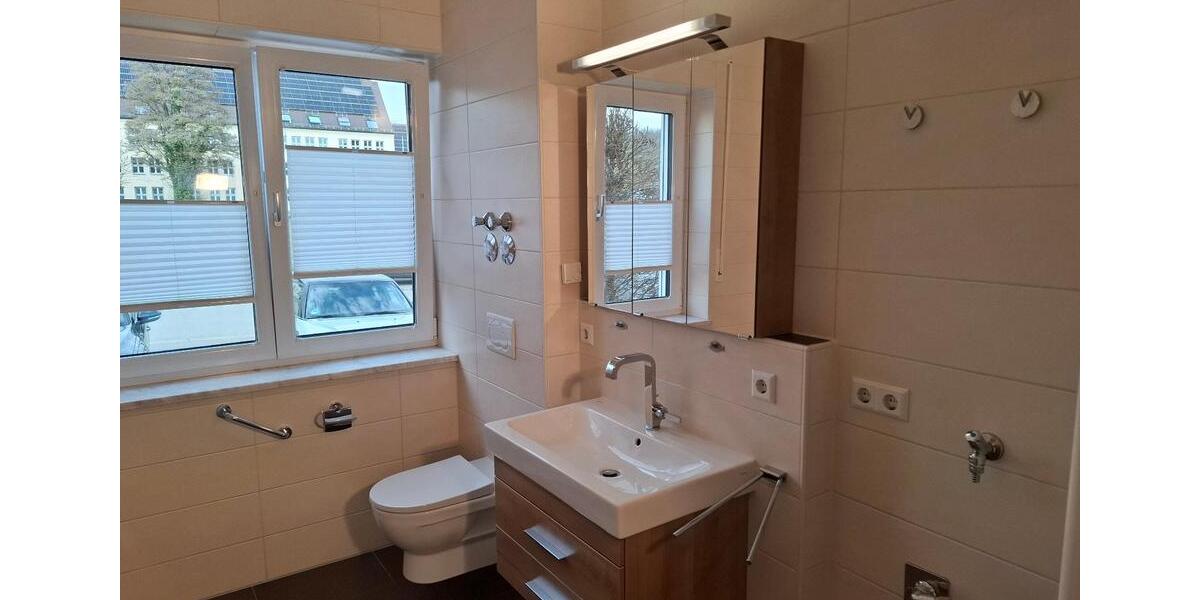 Erdgeschoßwohnung Krumbach (Schwaben) - 3.5 Zimmer, 84 m&sup2;, 1.008&euro; | Angebot:25956537