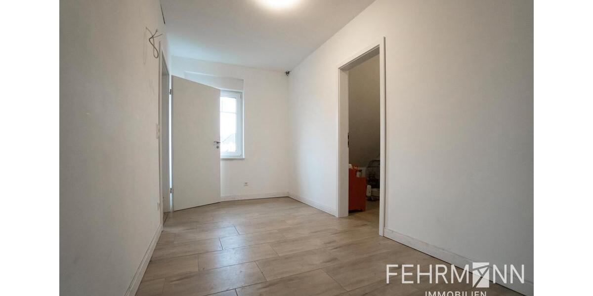 Dachgeschoßwohnung Emsbüren - 3 Zimmer, 129 m&sup2;, 980&euro; | Angebot:26335714