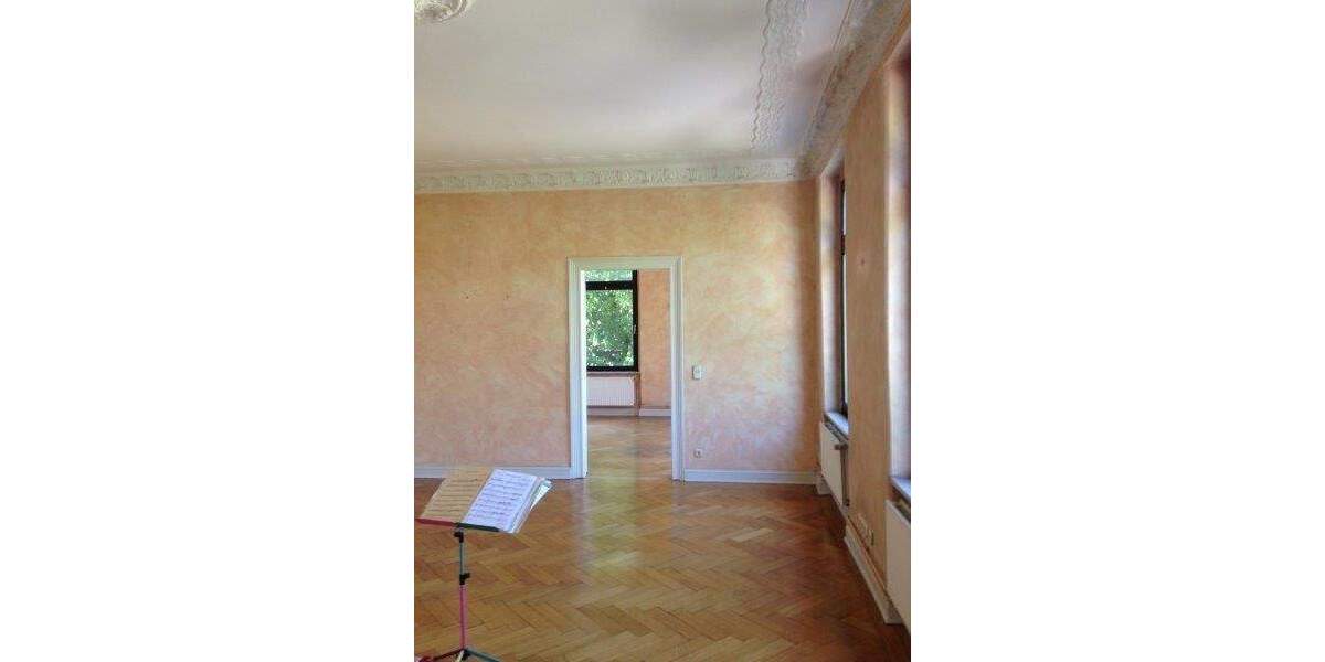 Etagenwohnung Coburg - 6 Zimmer, 170 m&sup2;, 1.290&euro; | Angebot:24556074