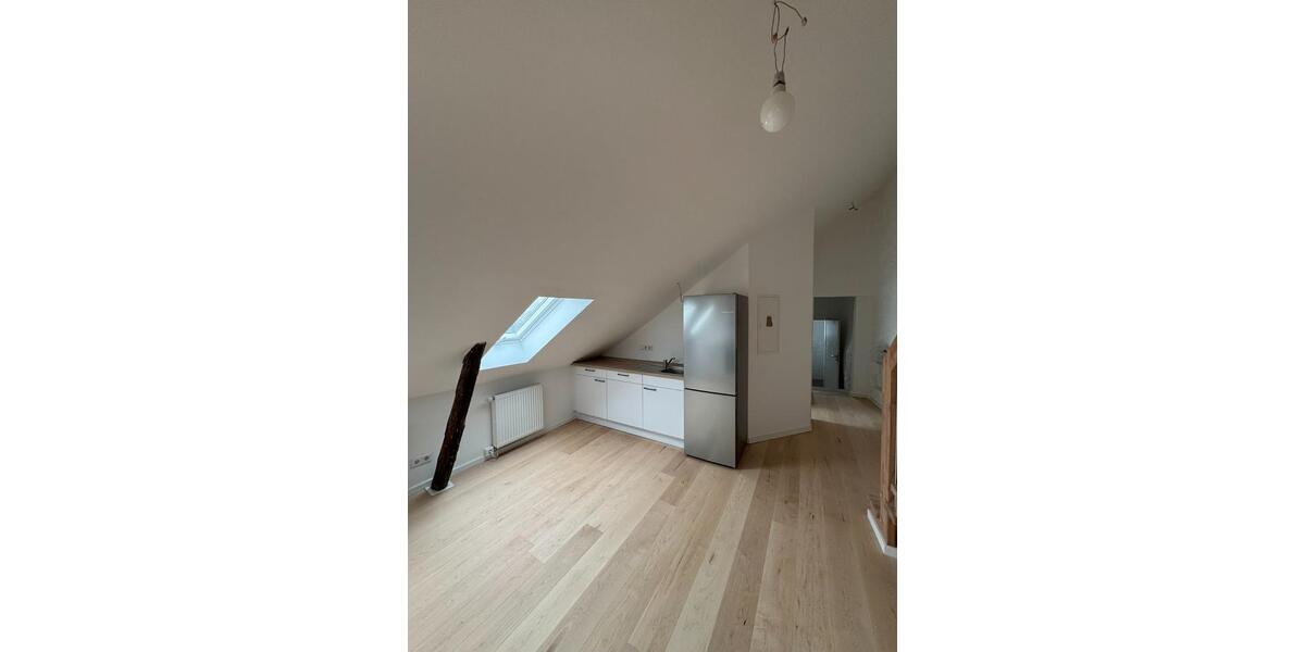 Dachgeschoßwohnung Passau Maierhof - 4 Zimmer, 96 m&sup2;, 1.050&euro; | Angebot:25868400