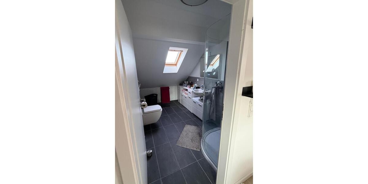 Dachgeschoßwohnung Porta Westfalica - 2.5 Zimmer, 70 m&sup2;, 580&euro; | Angebot:25591806