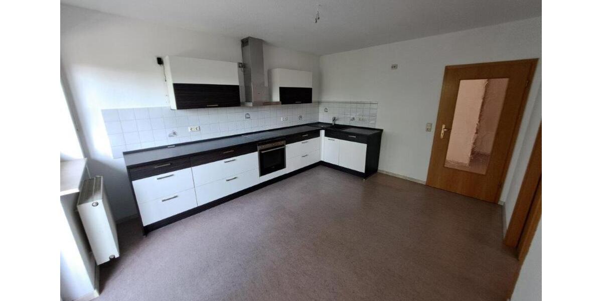 Erdgeschoßwohnung Deggendorf - 3 Zimmer, 84 m&sup2;, 830&euro; | Angebot:25868399