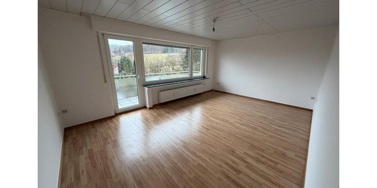 Etagenwohnung Bad Driburg - 3 Zimmer, 81 m&sup2;, 650&euro; | Angebot:26040278