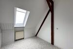 Gemütliche Dachgeschosswohnung mit tollem Ausblick über die Dächer Naumburgs! 2 zimmer