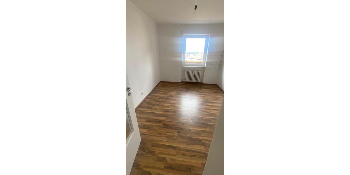 Etagenwohnung Rothenburg ob der Tauber - 3 Zimmer, 82 m&sup2;, 690&euro; | Angebot:26033212