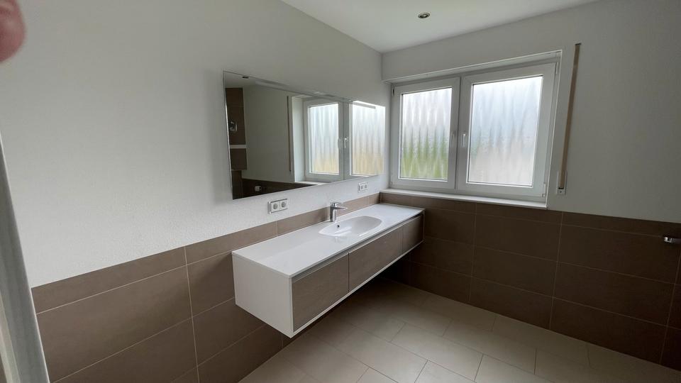Wohnen auf Zeit Leimen - 4 Zimmer, 140 m&sup2;, 500&euro; | Angebot:26626644