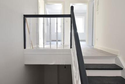 Haus-im-Haus! Renovierte 3-Z-Maisonette-Whg in NE-Hoisten 3 zimmer