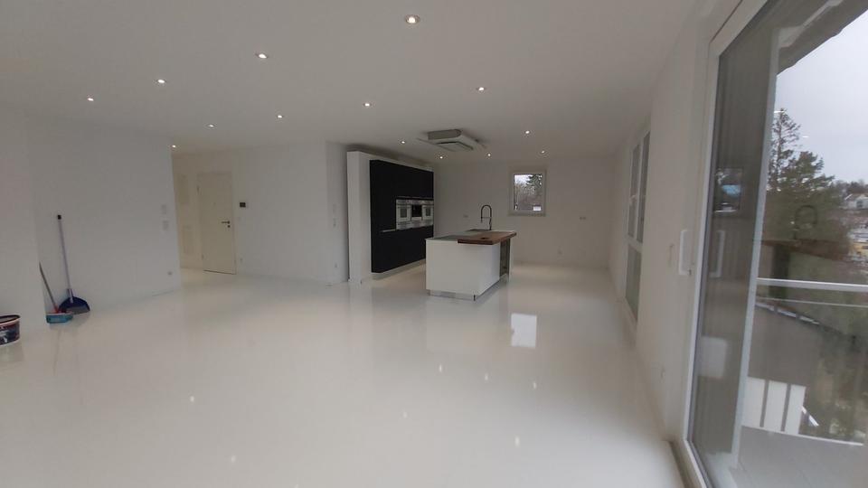 Etagenwohnung Esslingen am Neckar Brühl - 4 Zimmer, 107 m&sup2;, 1.850&euro; | Angebot:25105261