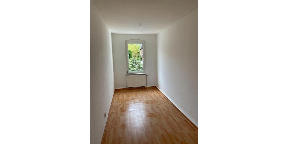 Etagenwohnung Schmölln - 3 Zimmer, 69 m&sup2;, 349&euro; | Angebot:25920411