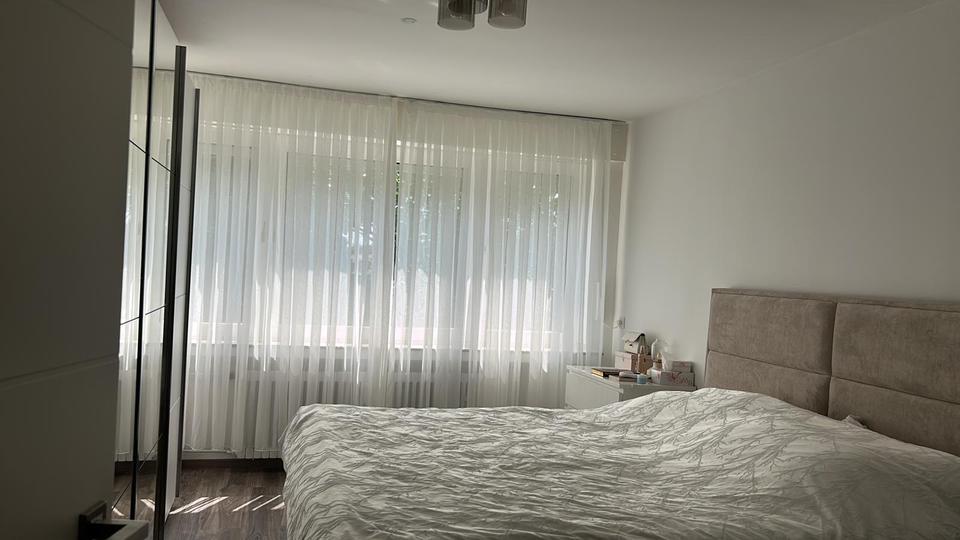 Dachgeschoßwohnung Erftstadt - 3 Zimmer, 80 m&sup2;, 860&euro; | Angebot:24659960