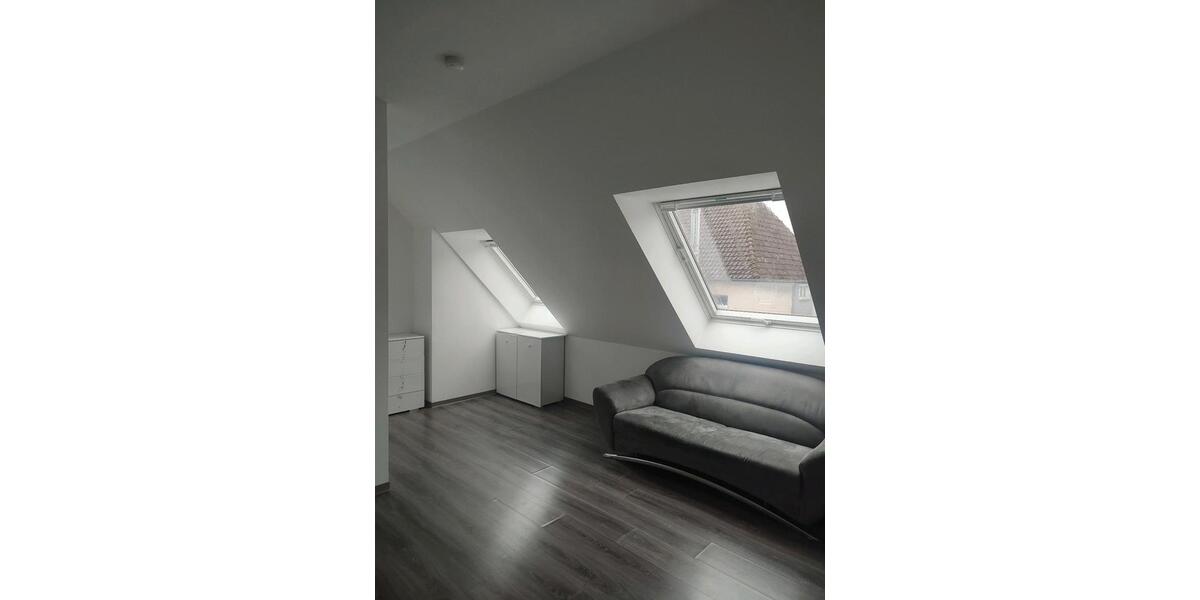Dachgeschoßwohnung Paderborn Univiertel - 1 Zimmer, 20 m&sup2;, 500&euro; | Angebot:26521343