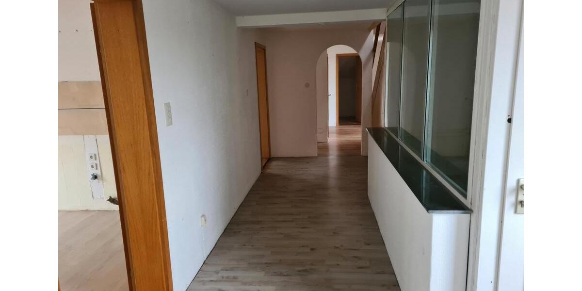 Terrassenwohnung Stadtoldendorf - 5 Zimmer, 180 m&sup2;, 900&euro; | Angebot:26261959