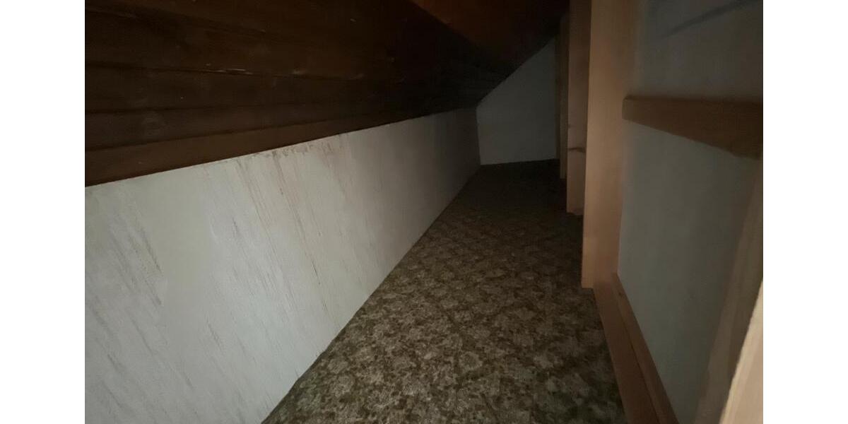 Dachgeschoßwohnung Geislingen an der Steige - 2 Zimmer, 49 m&sup2;, 500&euro; | Angebot:24600154