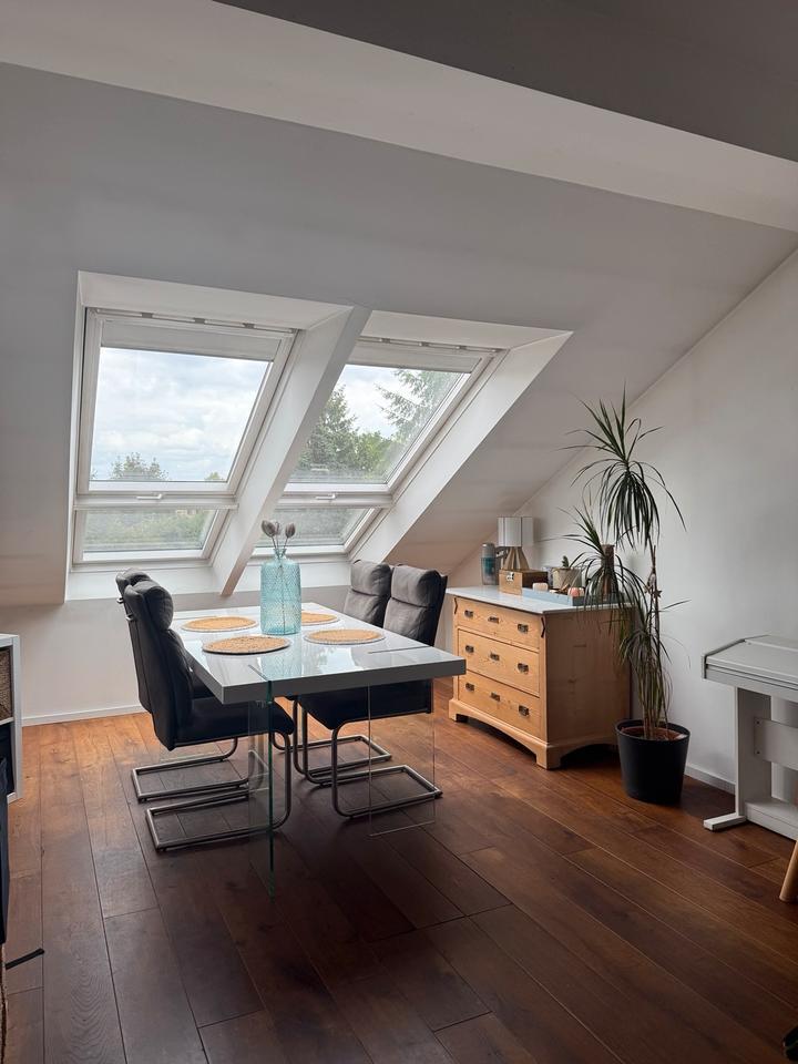 Wunderschöne Dachgeschoßwohnung in Duisburg-WalsumOverbruch