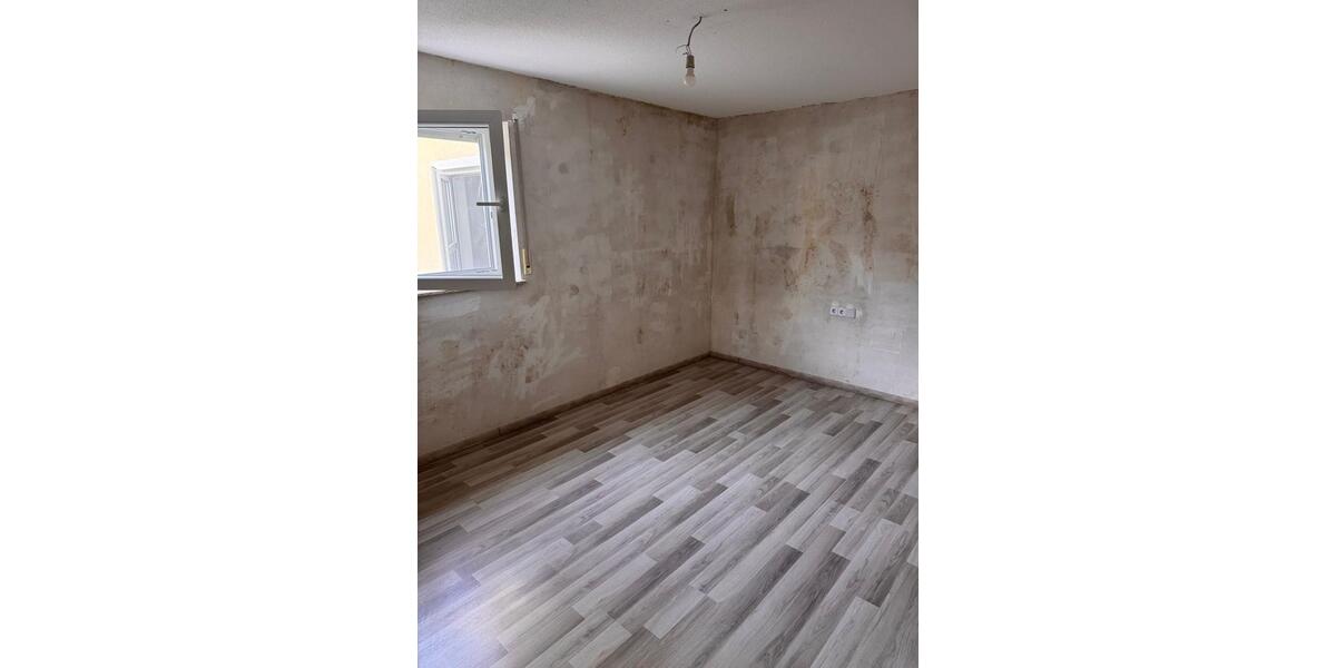 Erdgeschoßwohnung Tauberbischofsheim - 3 Zimmer, 85 m&sup2;, 1.230&euro; | Angebot:26155611