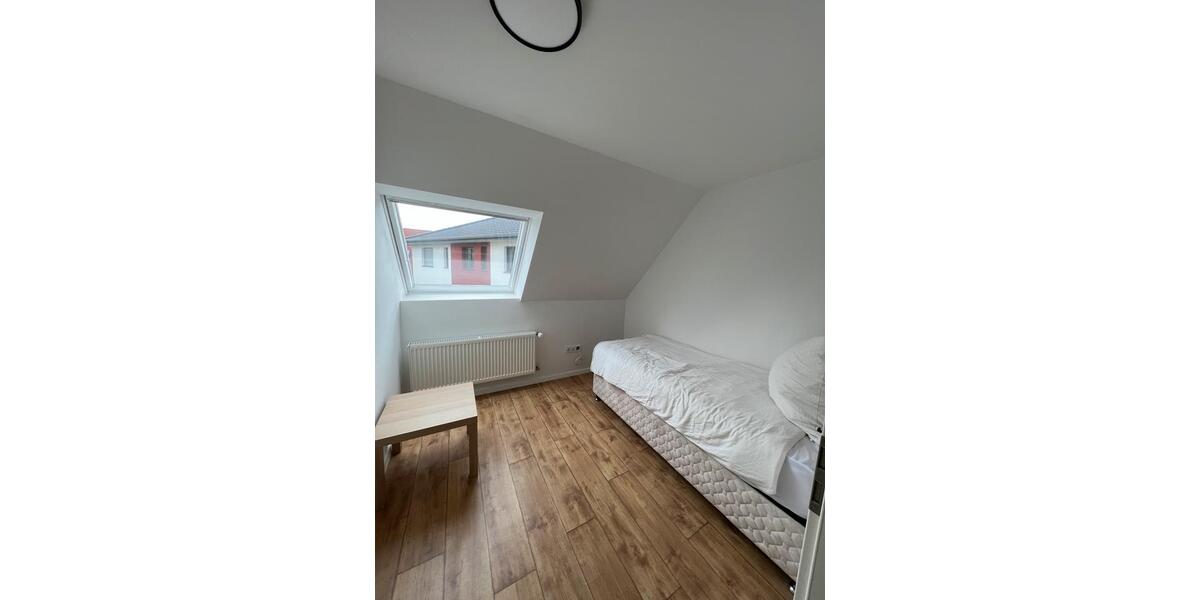 Wohnen auf Zeit Melle Bruchmühlen - 10 Zimmer, 120 m&sup2;, 14&euro; | Angebot:26604581