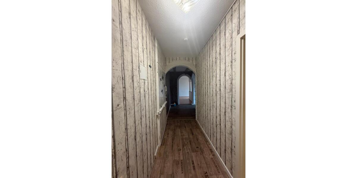 Etagenwohnung Ludwigshafen am Rhein Edigheim - 4 Zimmer, 106 m&sup2;, 1.750&euro; | Angebot:26097178