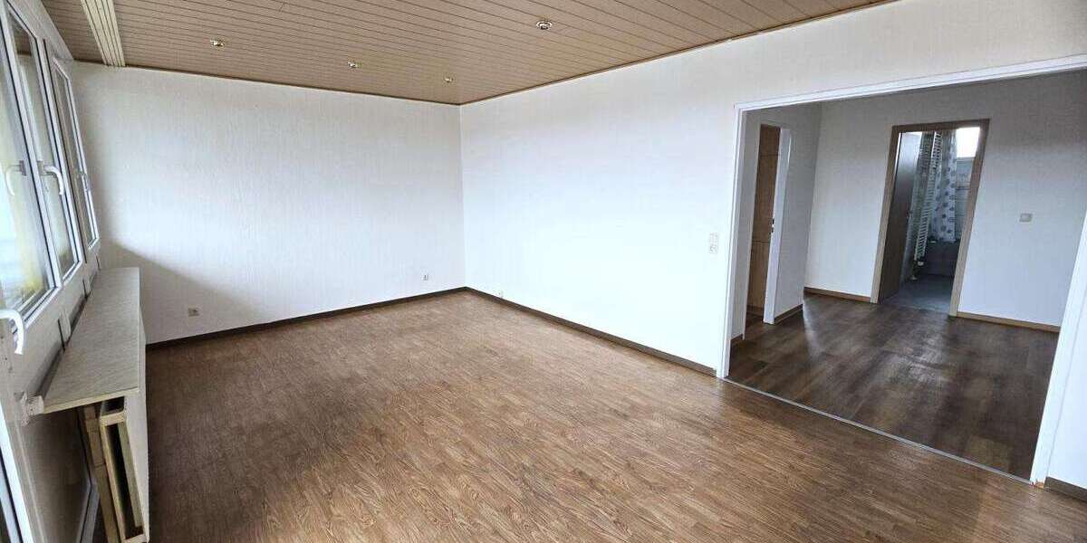 Etagenwohnung Eschwege - 3 Zimmer, 82 m&sup2;, 600&euro; | Angebot:26089229