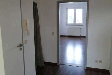 Wohnung Naumburg (Saale) - 2 Zimmer, 58 m&sup2;, 350&euro; | Angebot:26757062
