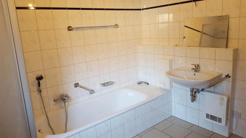 Etagenwohnung Elztal - 3 Zimmer, 70 m&sup2;, 770&euro; | Angebot:26483149