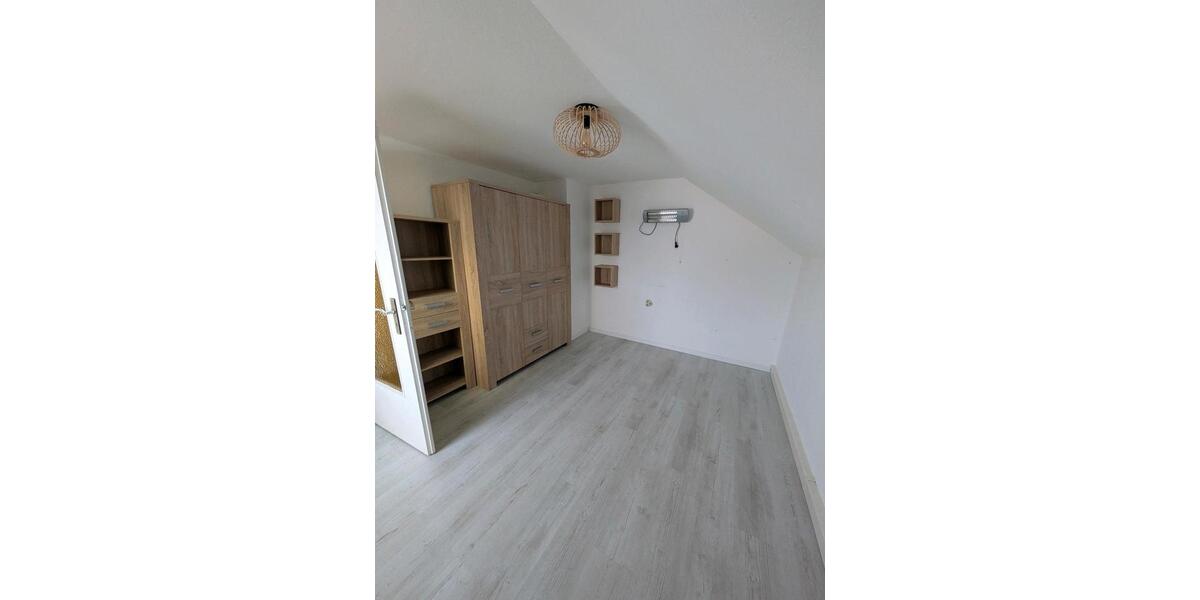 Einfamilienhaus Bayerbach - 3 Zimmer, 71 m&sup2;, 900&euro; | Angebot:25895290