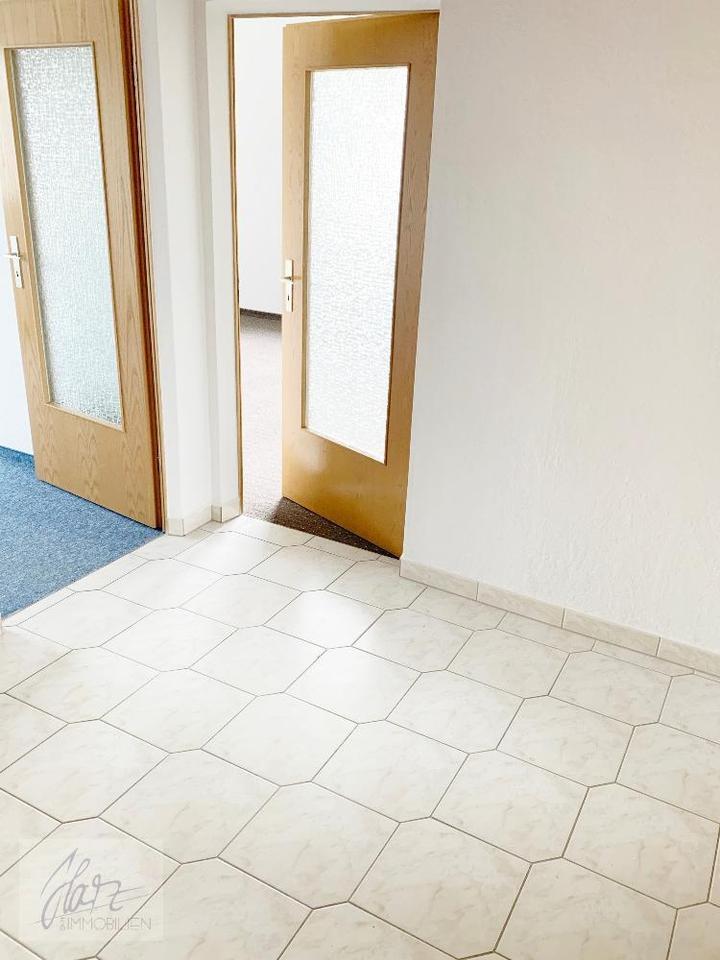 ***3-RAUMWOHUNG MIT EINBAUKÜCHE*** und Tageslichtbad mizt Wanne ab 1025 zu vermieten