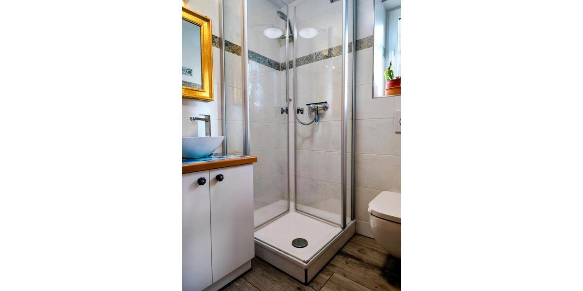 Wohnen auf Zeit Freiburg im Breisgau Herdern - 2 Zimmer, 50 m&sup2;, 100&euro; | Angebot:24397660