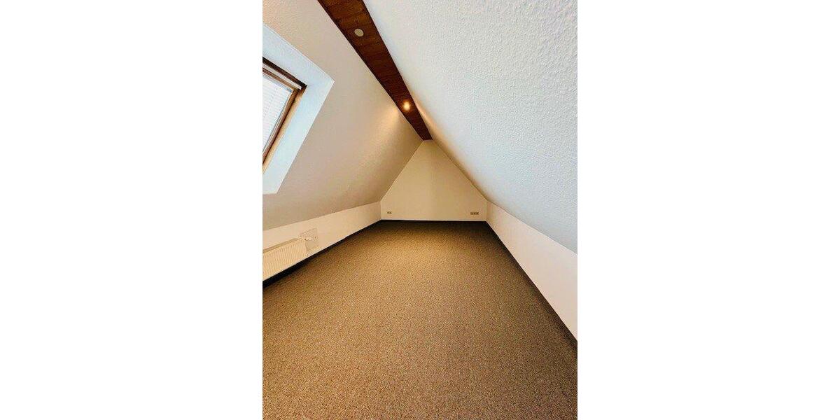 Maisonettenwohnung Zwenkau - 3 Zimmer, 75 m&sup2;, 475&euro; | Angebot:26297233