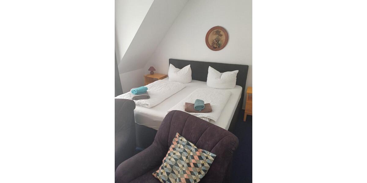 Dachgeschoßwohnung Mirow - 2 Zimmer, 60 m&sup2;, 400&euro; | Angebot:23009263