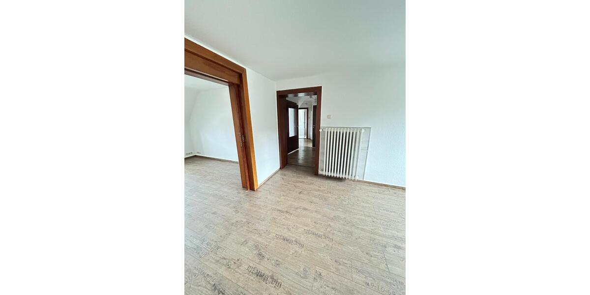 Dachgeschoßwohnung Erfurt Daberstedt - 4 Zimmer, 73 m&sup2;, 720&euro; | Angebot:25080053