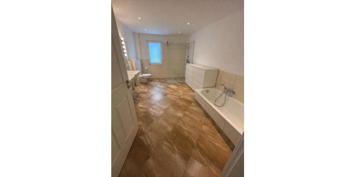 Etagenwohnung Kölln-Reisiek Reisiek - 3 Zimmer, 148 m&sup2;, 1.390&euro; | Angebot:26132631