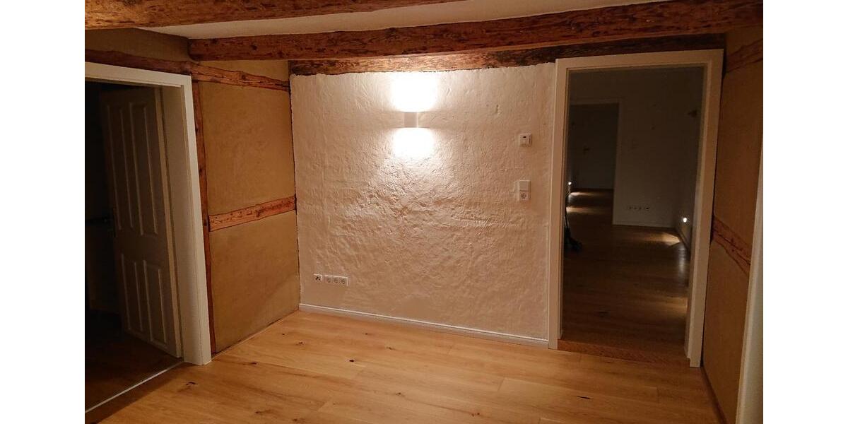 Dachgeschoßwohnung Balge - 2.5 Zimmer, 120 m&sup2;, 700&euro; | Angebot:24667348