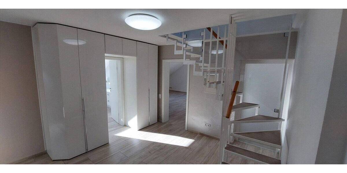 Etagenwohnung Ratingen Zentrum - 2 Zimmer, 117 m&sup2;, 1.390&euro; | Angebot:26818922
